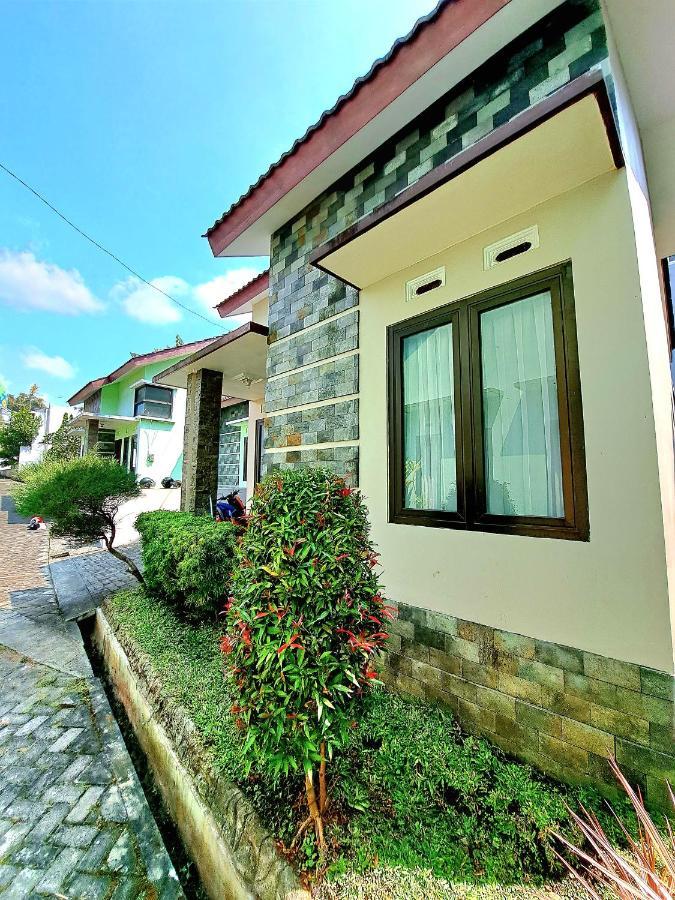 Villa Petit Tour Batu  Exterior foto